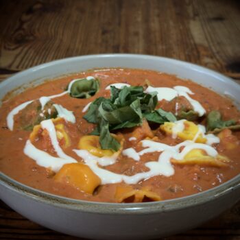 Creamy Tomato Basil Tortellini Soup