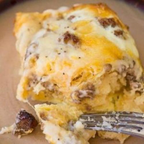 Biscuit and Gravy Casserole